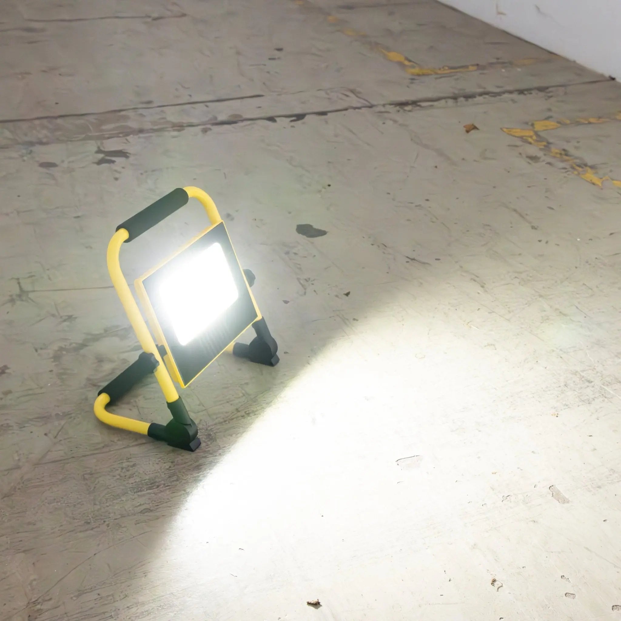 LED's Work Bouwlamp 1400 - Inklapbaar & Draaibaar - Stof- en waterbestendig - 20W LED.nl