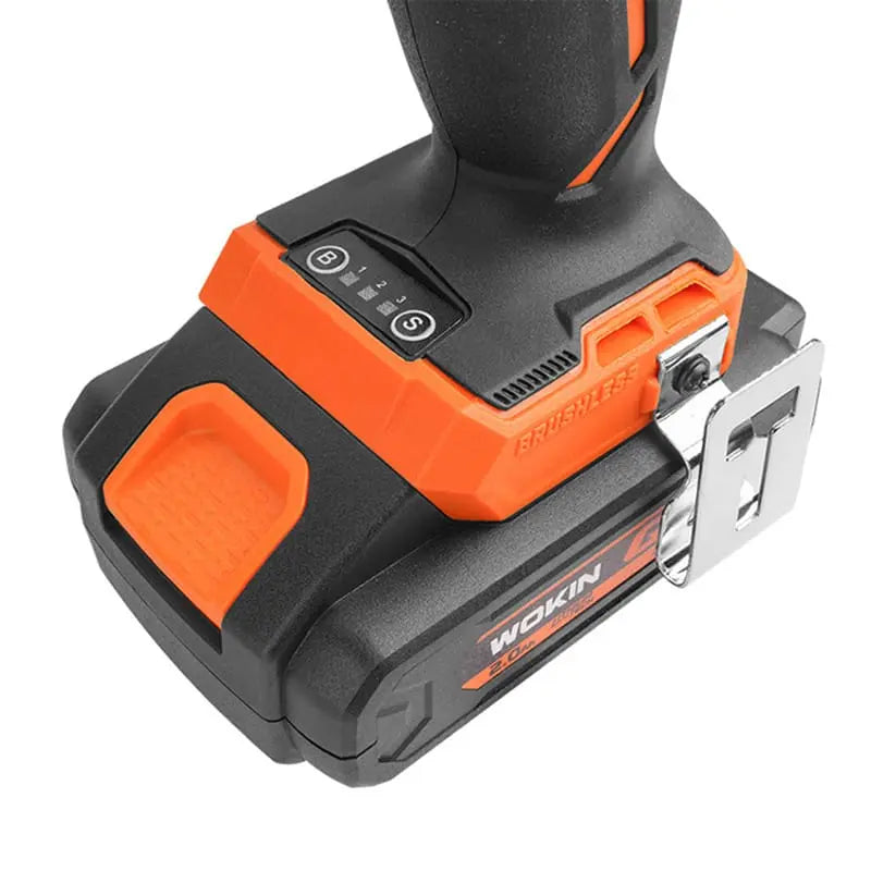 Een zwarte en oranje Wokin slagsleutel met een 20V Li-ion accu.