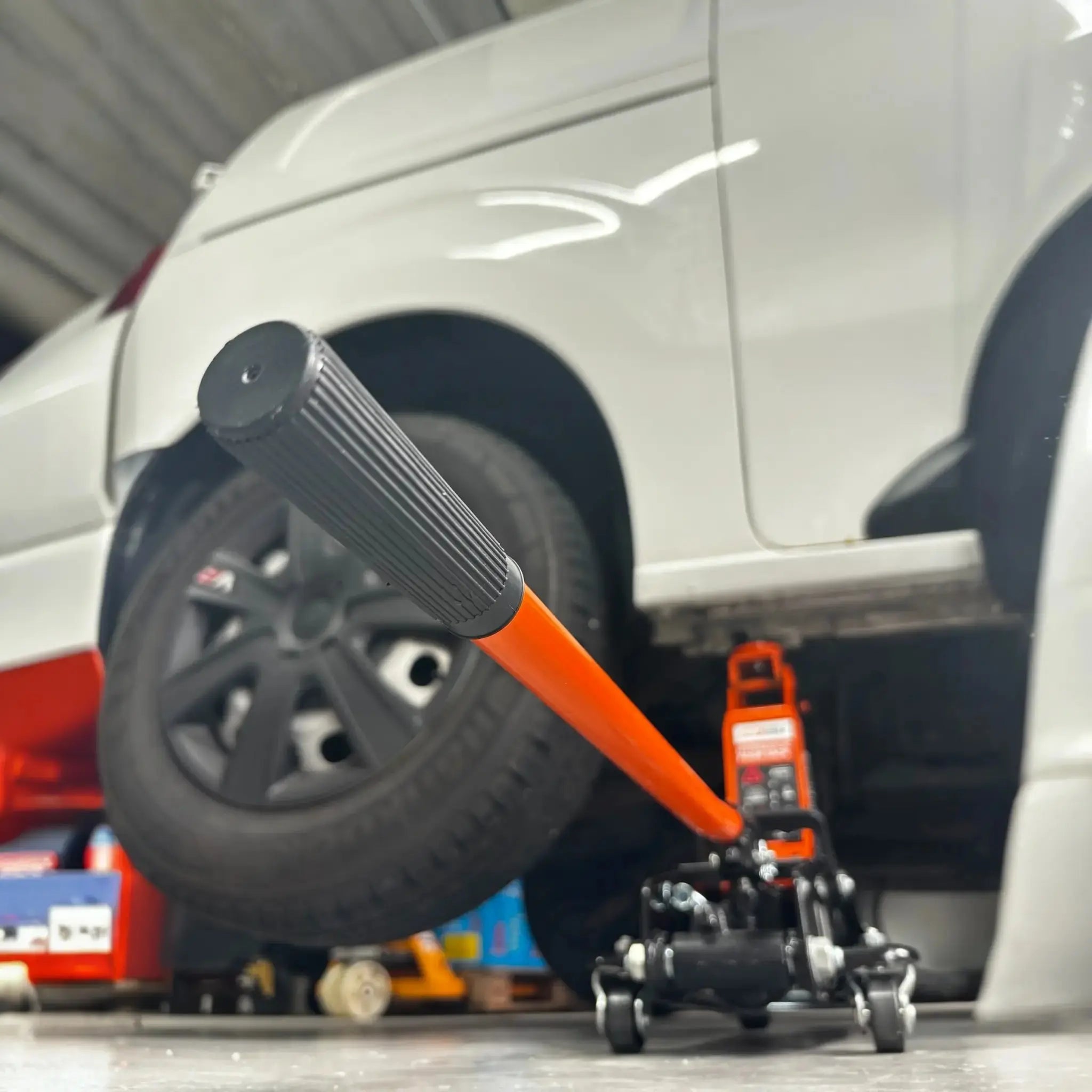 Autokrik 2,5 ton extra laag | 85 - 385mm hoog | draagbaar met handvat - Top - Tools.nl