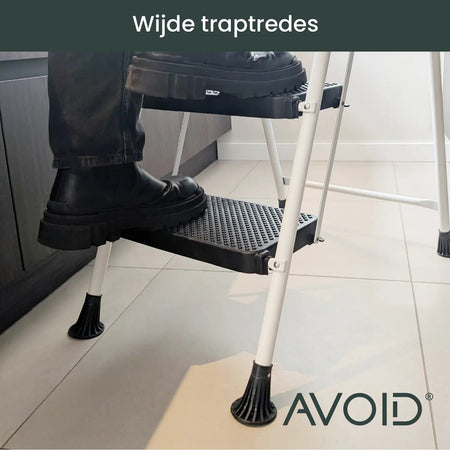 AVOID Huishoudtrap – Keukentrap Opstapkrukje – Inklapbare Trapladder – Wit – Veilig & Stabiel - Top - Tools.nl