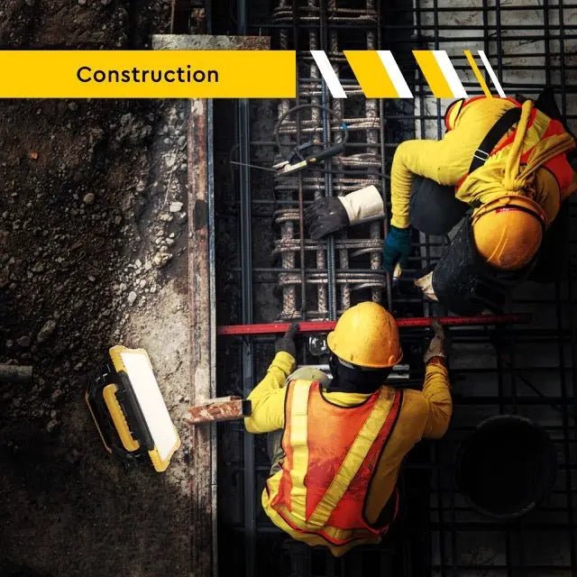 LED's Work Draadloze LED Bouwlamp 5200 - Werkt op accu's van Makita, Bosch, Dewalt, Milwaukee, Metabo – IP54 - Top - Tools.nl